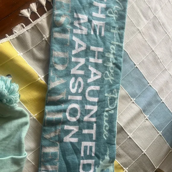 Disney Parks Scarf & Hat Set NWT - Picture 5 of 7